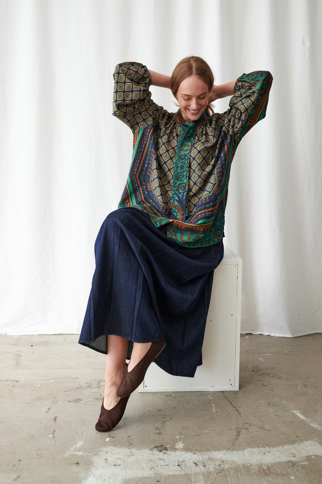 One Hundred Stars Amulet Emerald Pussybow Blouse