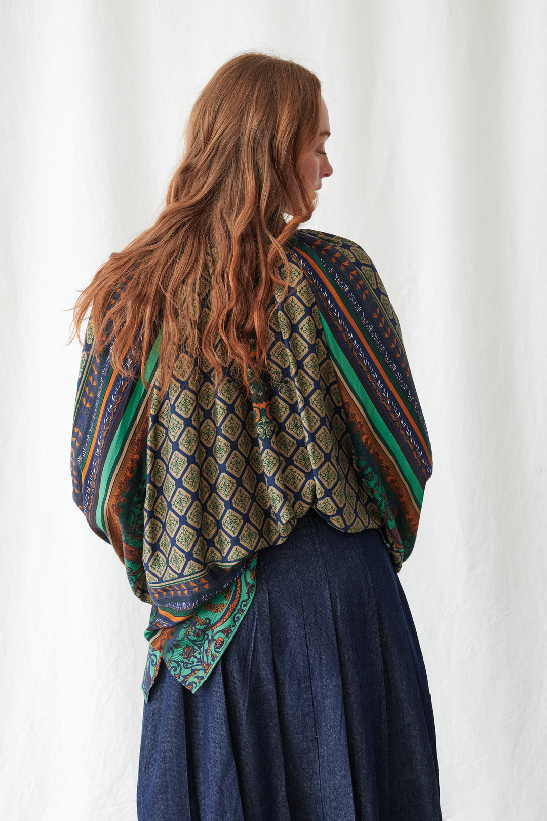 One Hundred Stars Amulet Emerald Pussybow Blouse