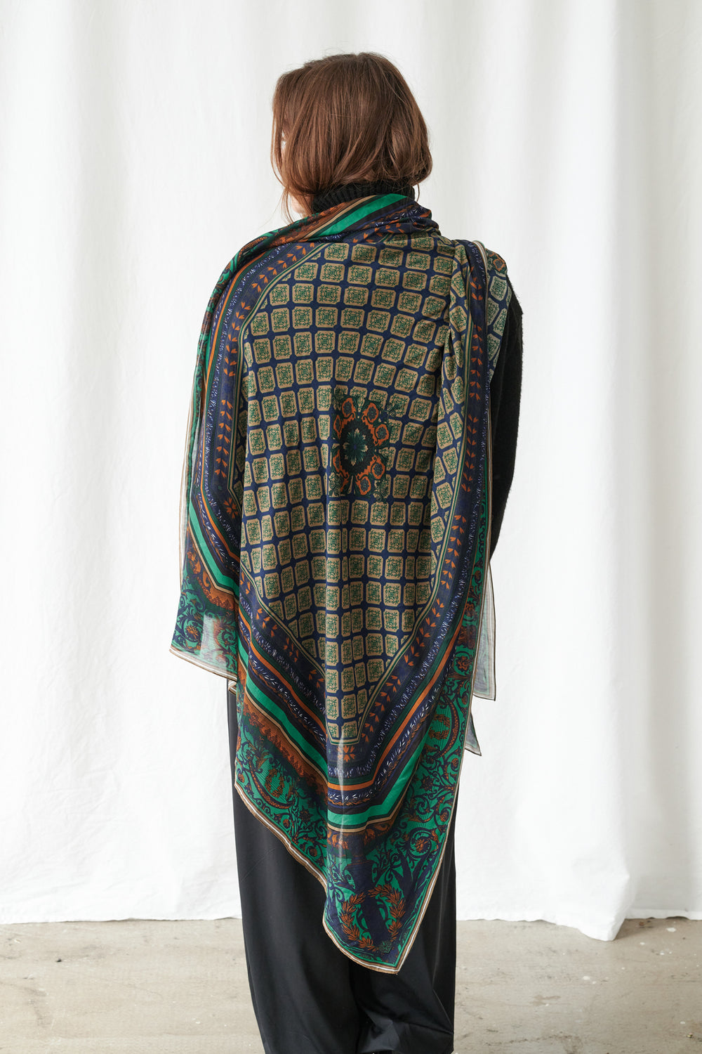 One Hundred Stars Amulet Emerald Scarf