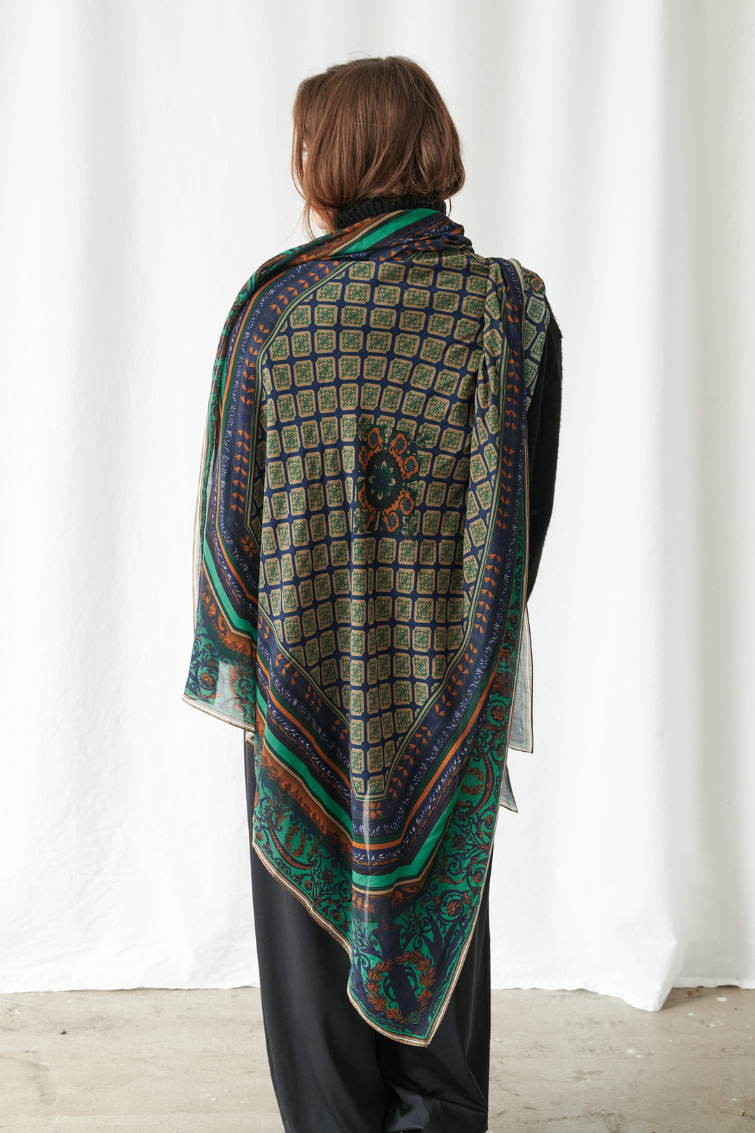 One Hundred Stars Amulet Emerald Scarf