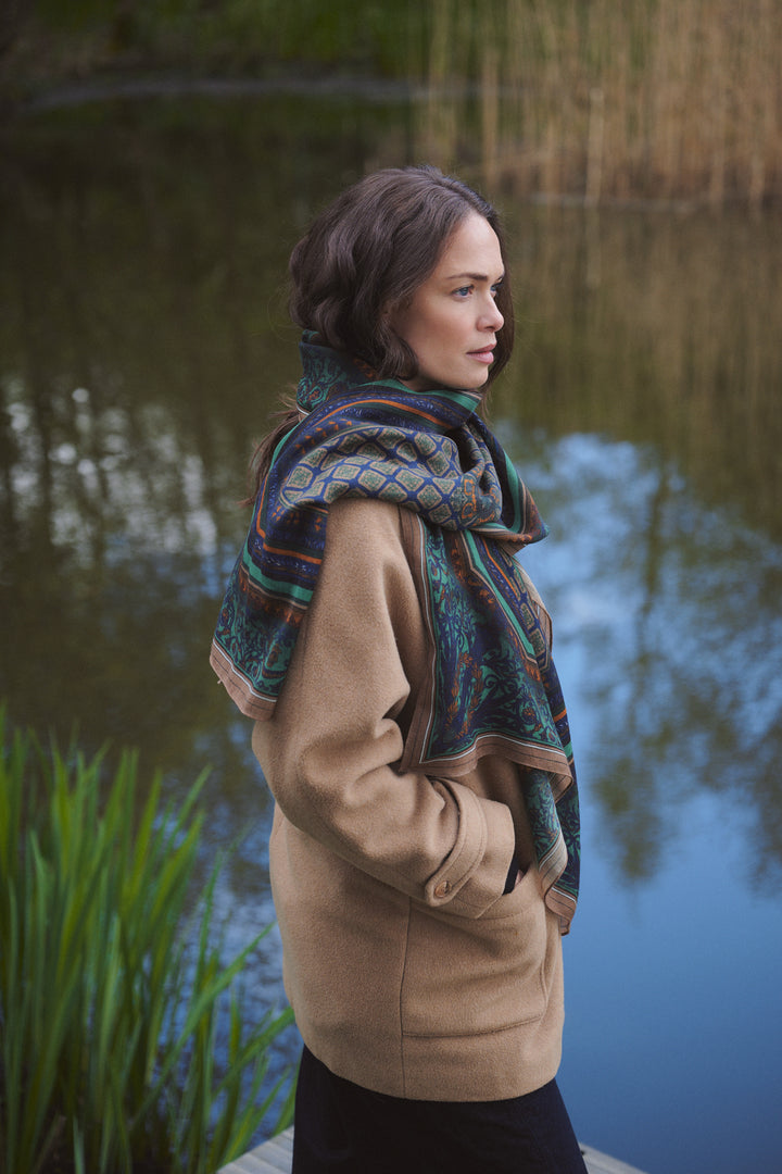 One Hundred Stars Amulet Emerald Wool Scarf