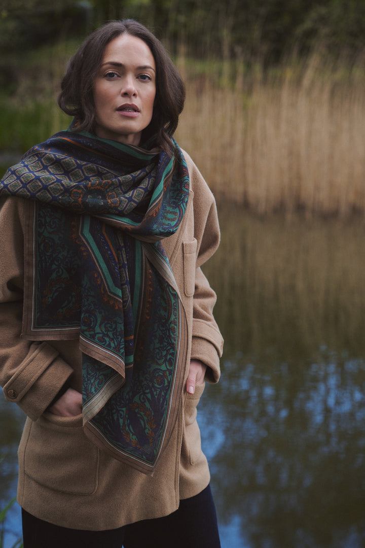 One Hundred Stars Amulet Emerald Wool Scarf