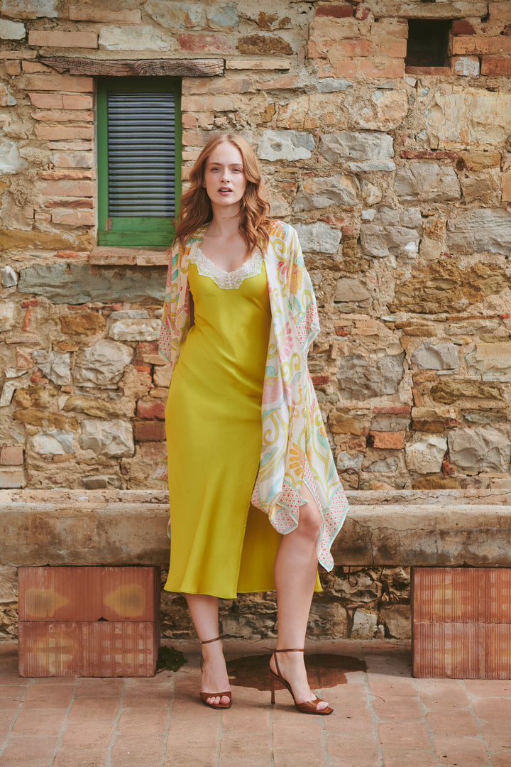 Giant Kantha Lime Throwover