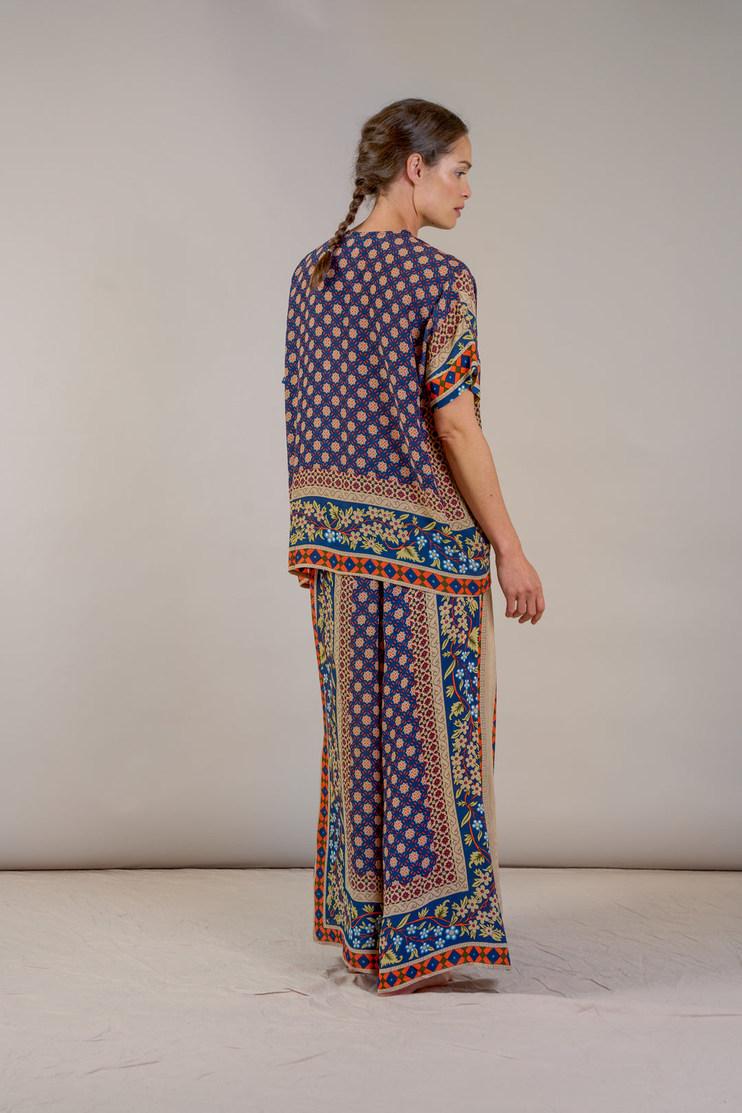 Pantalon palazzo en crêpe bleu mauresque