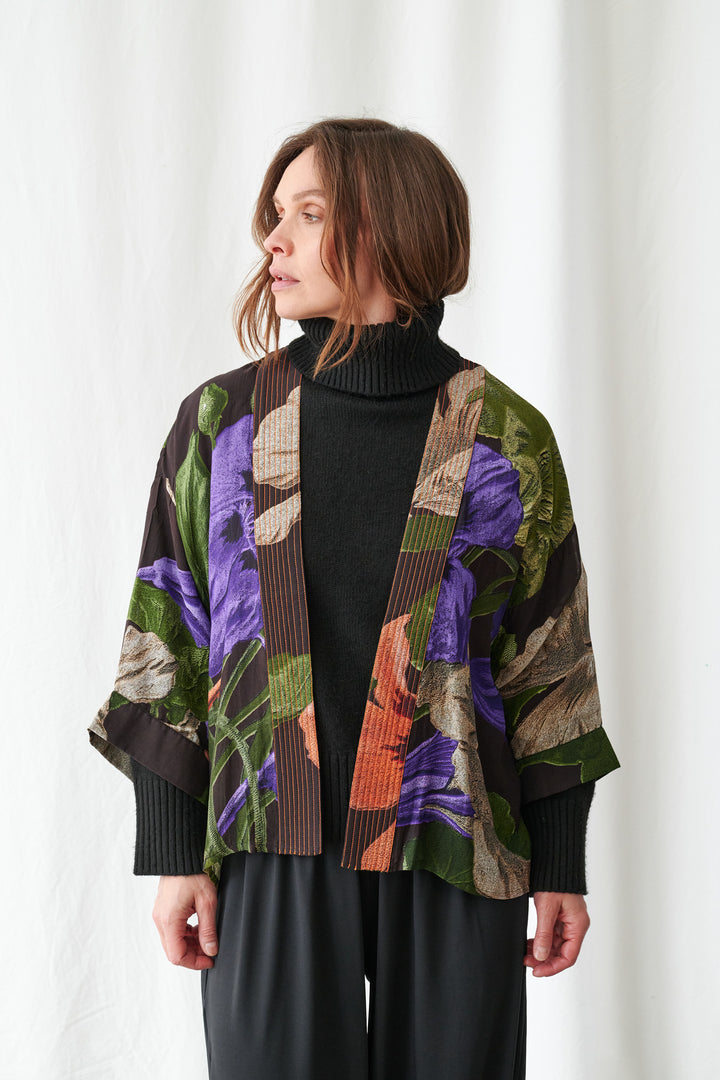 One Hundred Stars Nasturtium Black Kimono
