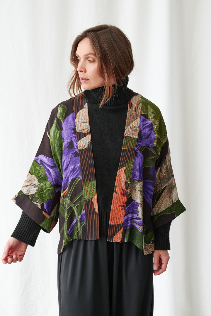 One Hundred Stars Nasturtium Black Kimono