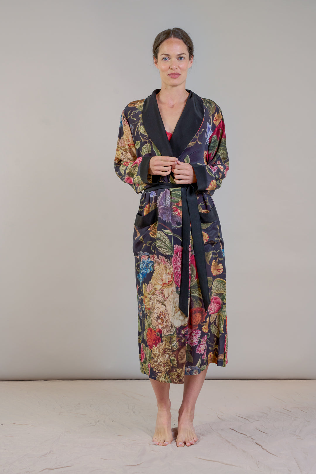 Robe en crêpe noire Primula